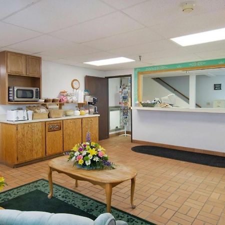 Americas Best Value Inn Torrington Ngoại thất bức ảnh