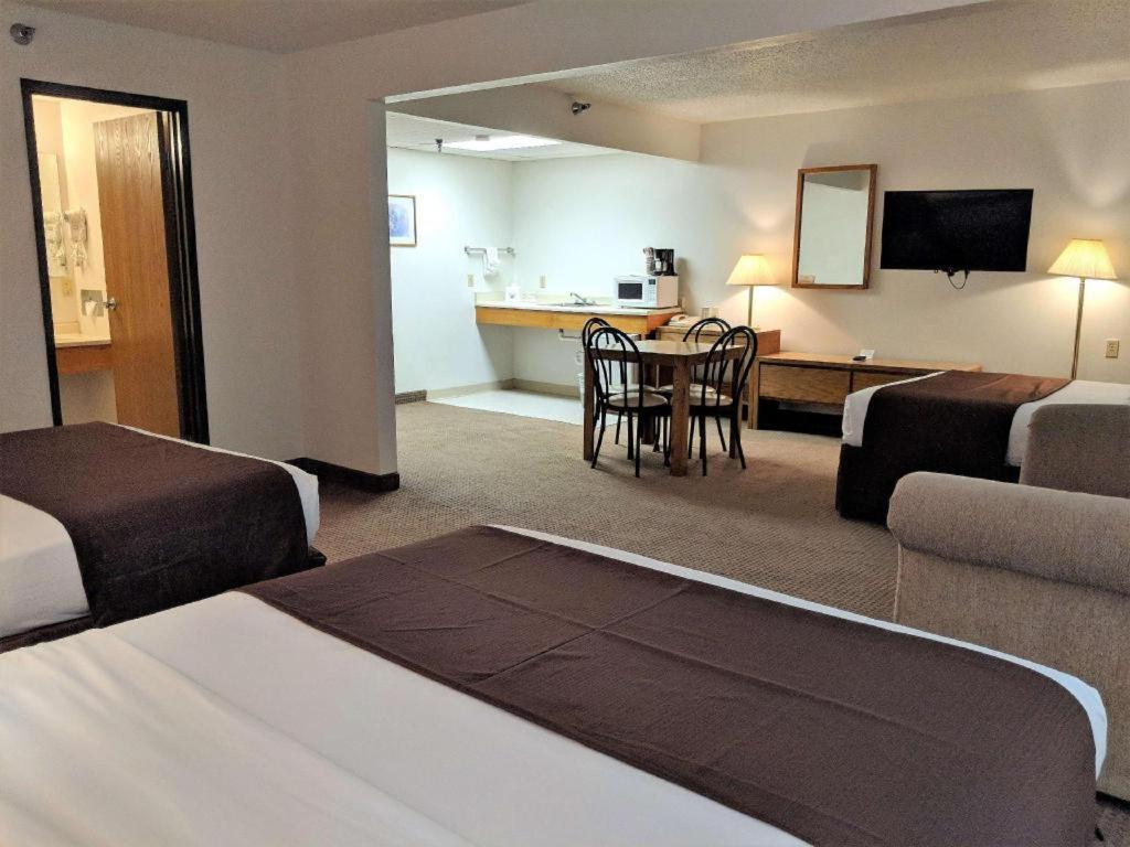 Americas Best Value Inn Torrington Ngoại thất bức ảnh