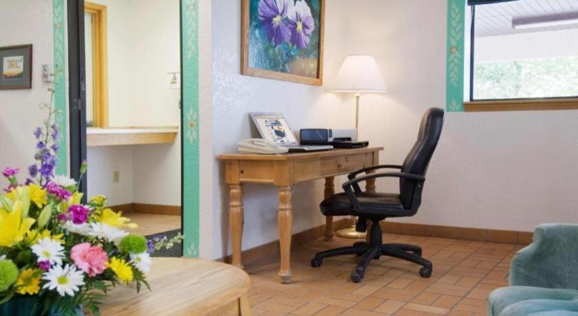 Americas Best Value Inn Torrington Ngoại thất bức ảnh