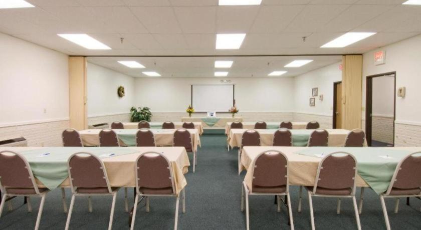 Americas Best Value Inn Torrington Ngoại thất bức ảnh