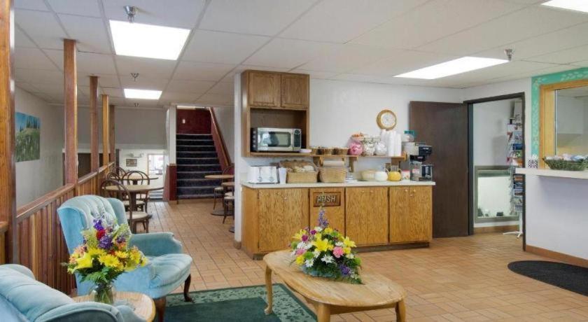 Americas Best Value Inn Torrington Ngoại thất bức ảnh